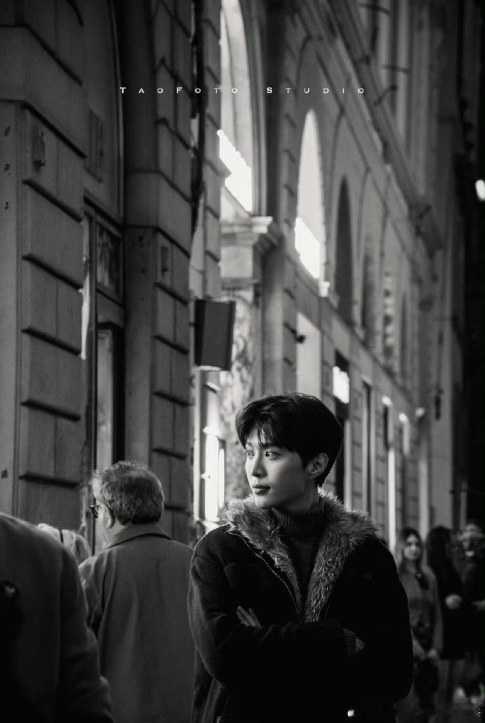 范丞丞和章若楠可以合作一部疼痛爱情剧了好优越的贵族