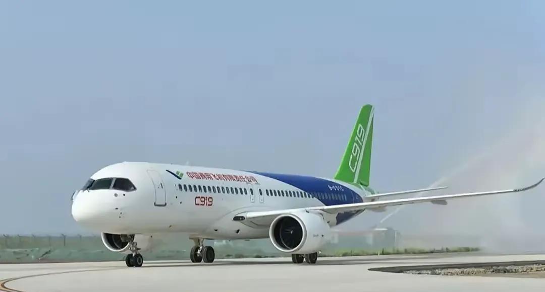 C919传来产能新飞跃近日，中国商用飞机有限责任公司（中国商飞）对C919大型