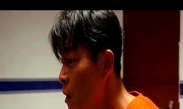 救了他命的馍，和要了他命的子弹，出自同一个人的手。枪响时，孟耀辉不知道那是