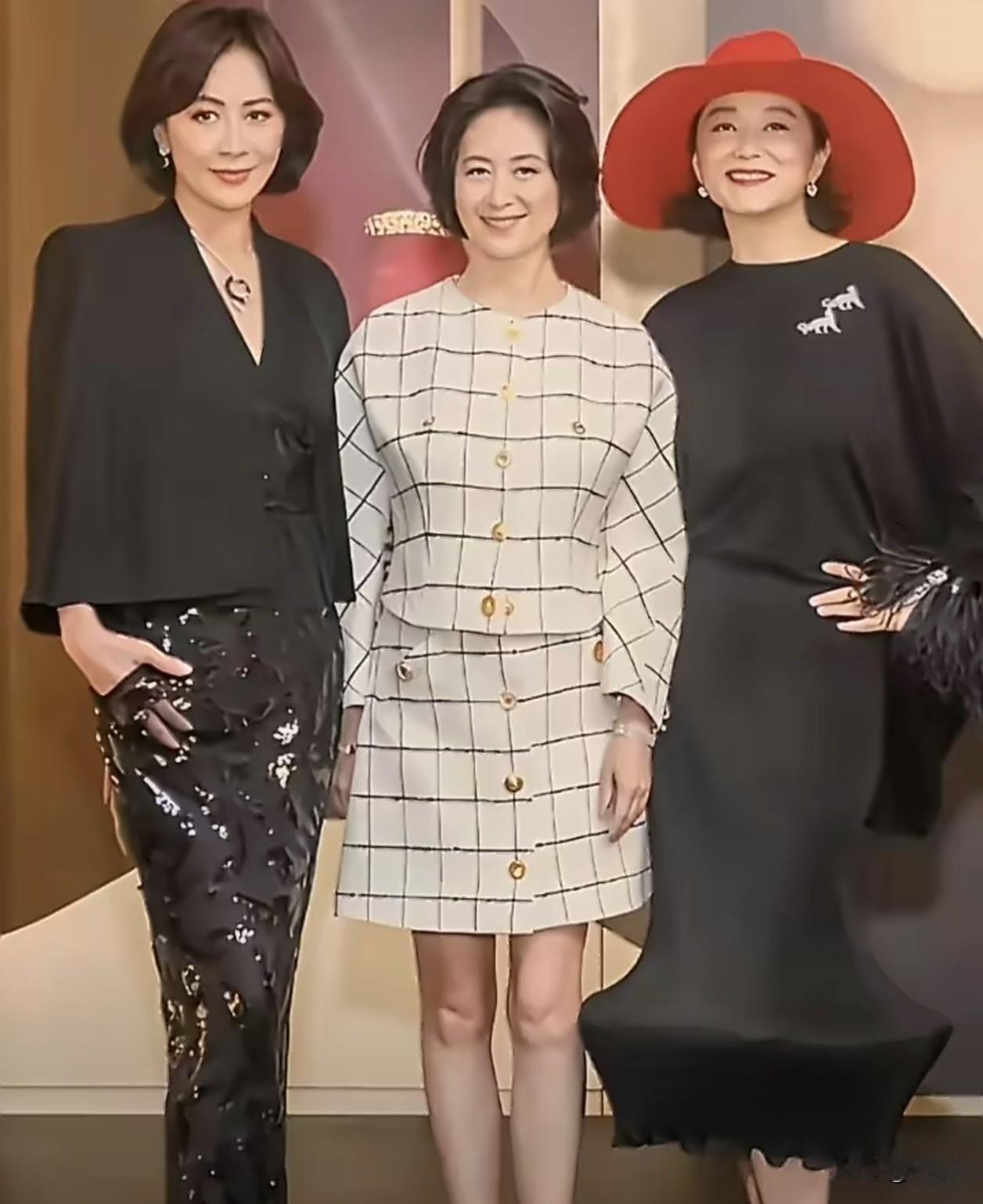 三大传奇女神罕见同框，一眼沦陷！世人公认气质天花板刘嘉玲、坐拥庞大商业底蕴的豪