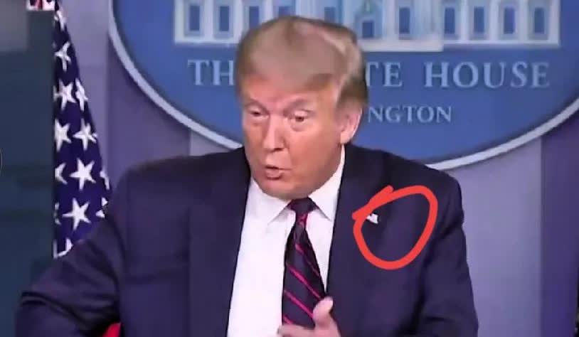 快报！快报!美国总统特朗普宣布了美国总统特朗普在白宫记者会上宣布，美