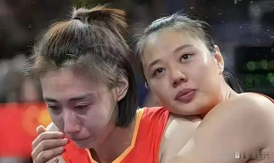 从中国女排2:3泰国女排的得分数据，看球队暴露出的问题：主攻吴梦洁21分，4