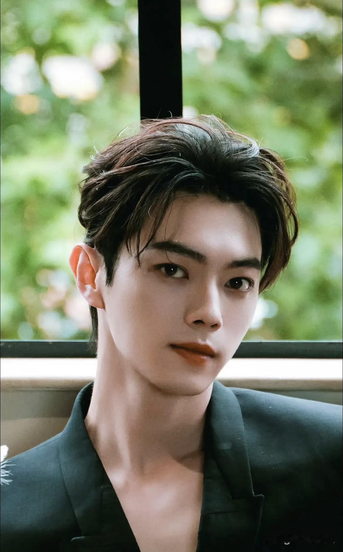 许凯，檀健次，邓为于适，黄景瑜，宋威龙李现，白敬亭，张晚意90后男演员已经
