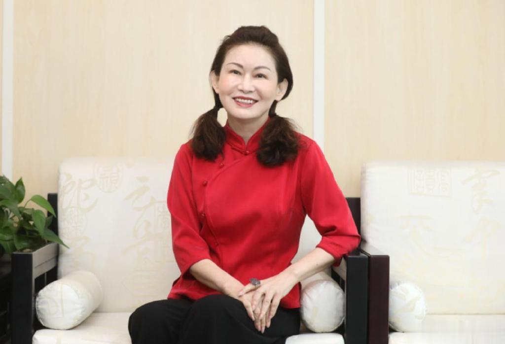 财富缩水425亿后, “玻尿酸女王”赵燕急了