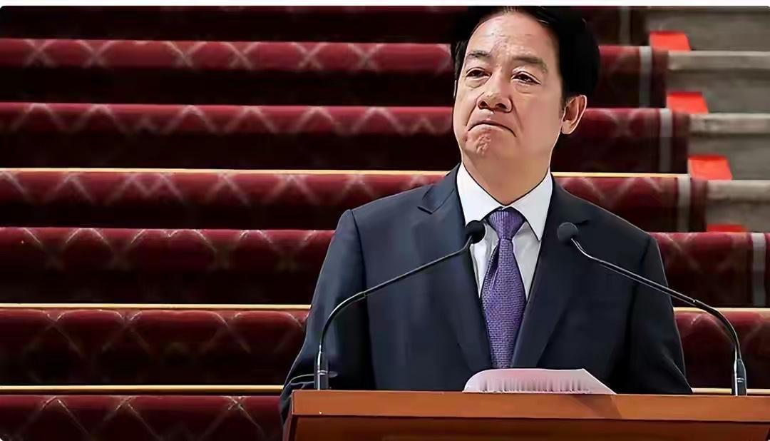 赖清德当局正借修法推进法理台独，解放军以实战化演训与投送能力建设严阵以待，台海风