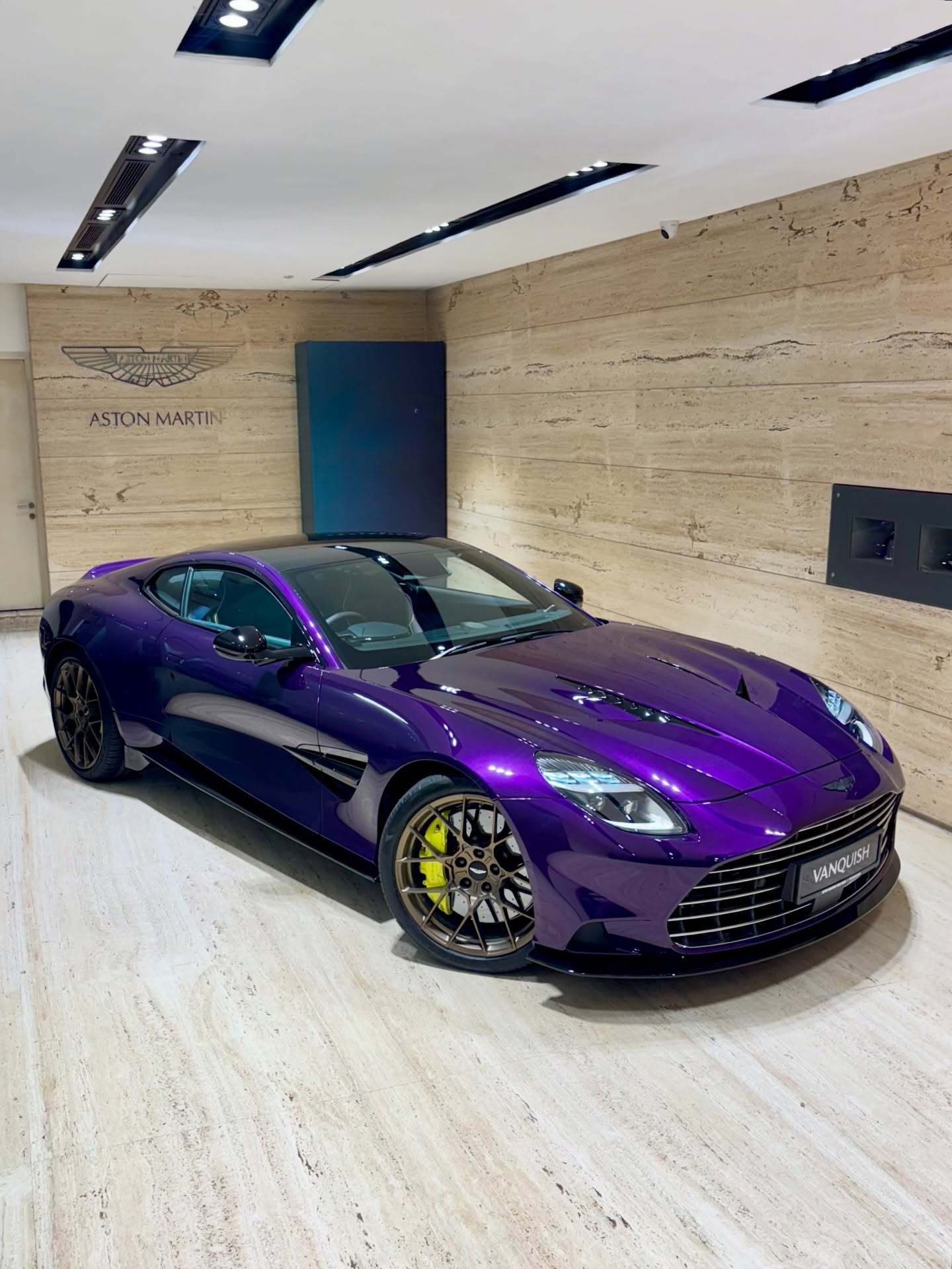 AstonMartinVanquishastonmartin阿斯顿马丁阿斯顿
