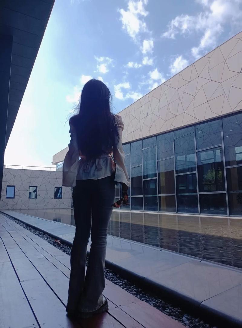 恋爱2年抵不过一句“我喝醉了”，这样的原谅你能做到吗？我同事和女友恋爱2年，