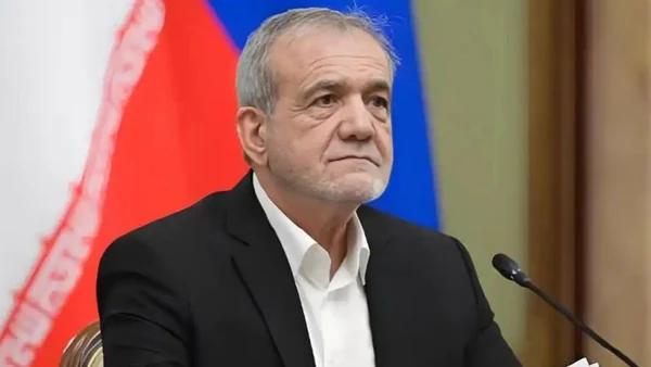 伊朗同意开启核谈判美军的航空母舰开到了伊朗家门口了，特朗普说伊朗如果不同意进行