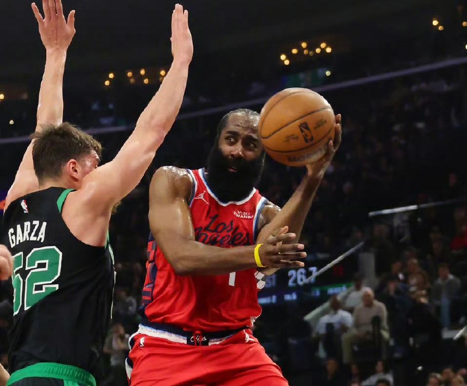 如果祖巴茨没有复出，快船能不能赢凯尔特人呢？很显然，可能性是比较小的，理由主要