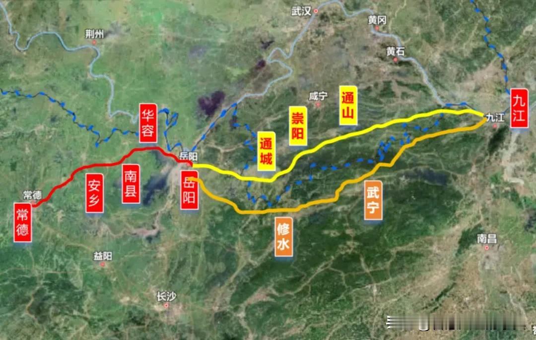 常岳九铁路这盘拉扯了十几年的棋，最近被湖北通山县一份答复函搅动了。网传“北线方案
