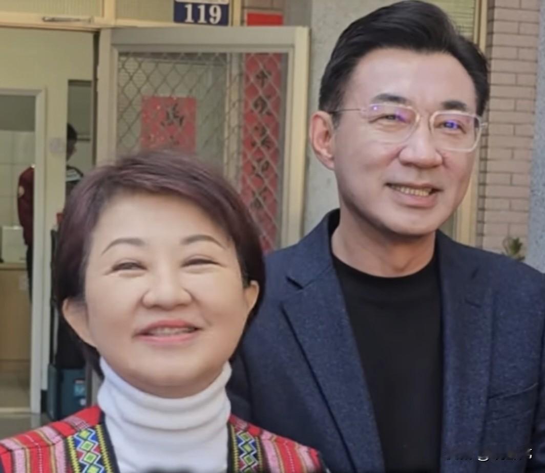 前国民党主席江启臣，为了美国人反驳萧旭岑，这是“护主心切”吗？最近以中国国民