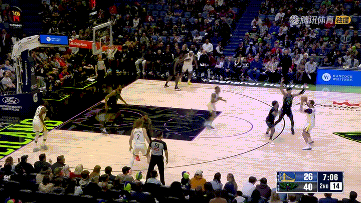 勇士老将追梦格林真是狠狠地打了对手的脸！在今天勇士客场挑战鹈鹕的比赛中，当时比赛