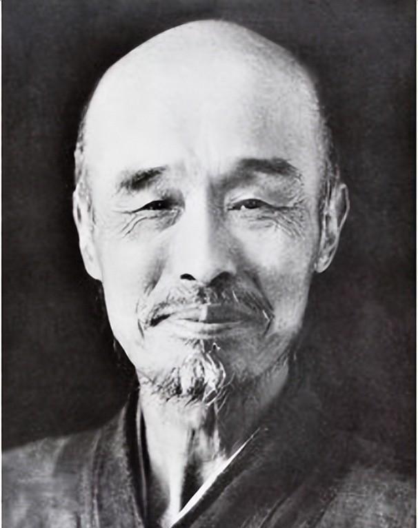 弘一法师死前，交代了三件事，这三件事都是他的慈悲心的终极体现。第一件是拒绝吃药，