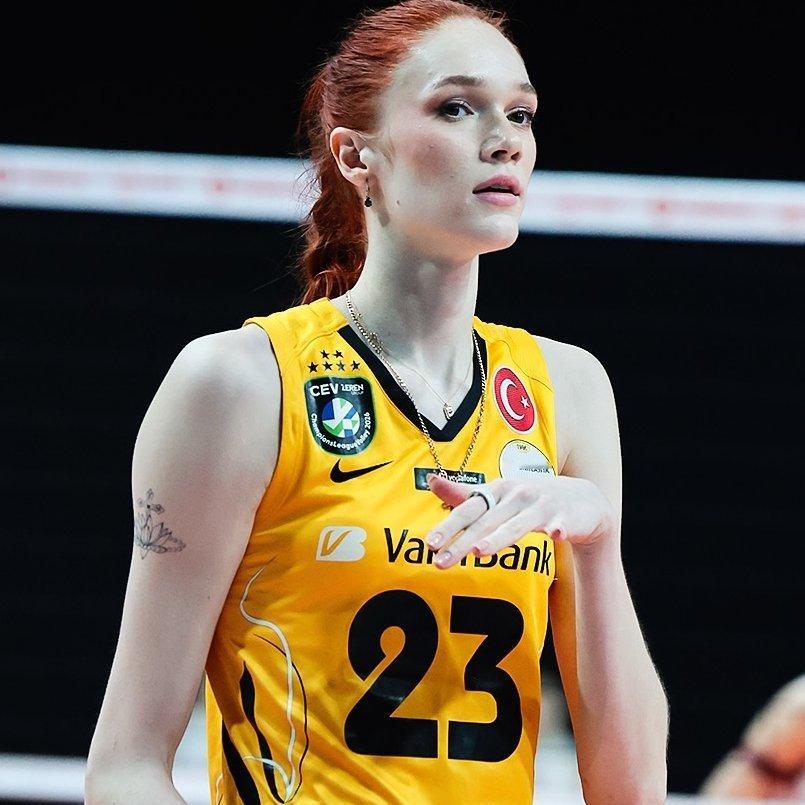 【太强了】🇷🇺马尔科娃会是下一个超级巨星吗？昨天晚上瓦克夫银行3-2力克费内