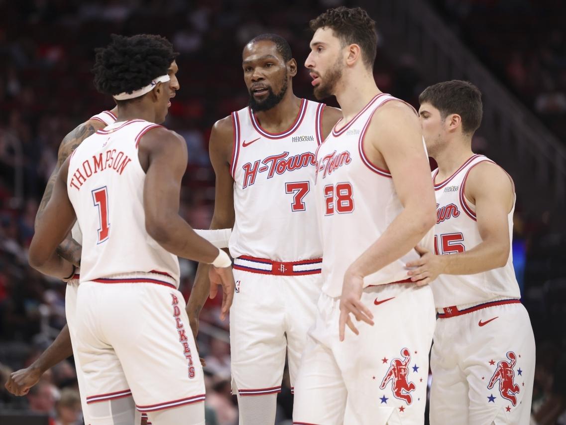大胆预测！NBA下赛季，很可能成为黑马的是以下四支球队：黑马从来不是靠一张豪