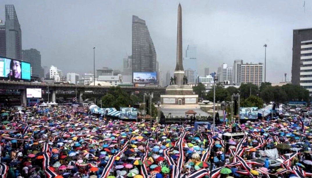 佩通坦是否被陷害？泰国最新民调显示，反对党领袖纳塔蓬成为最受欢迎的首相人选。