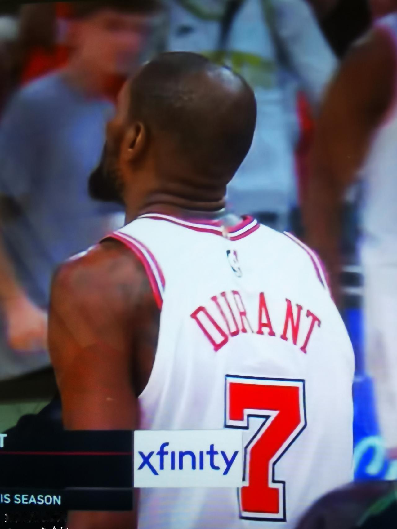 火箭还是进步了常规赛收官战，火箭主场132-101，大胜灰熊