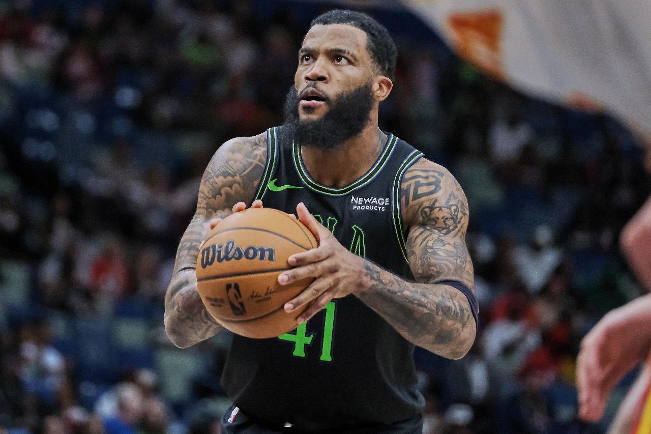 鹈鹕主动与湖人联系希望完成交易！美媒报道：鹈鹕管理层向湖人提出琼斯+萨迪克-贝换