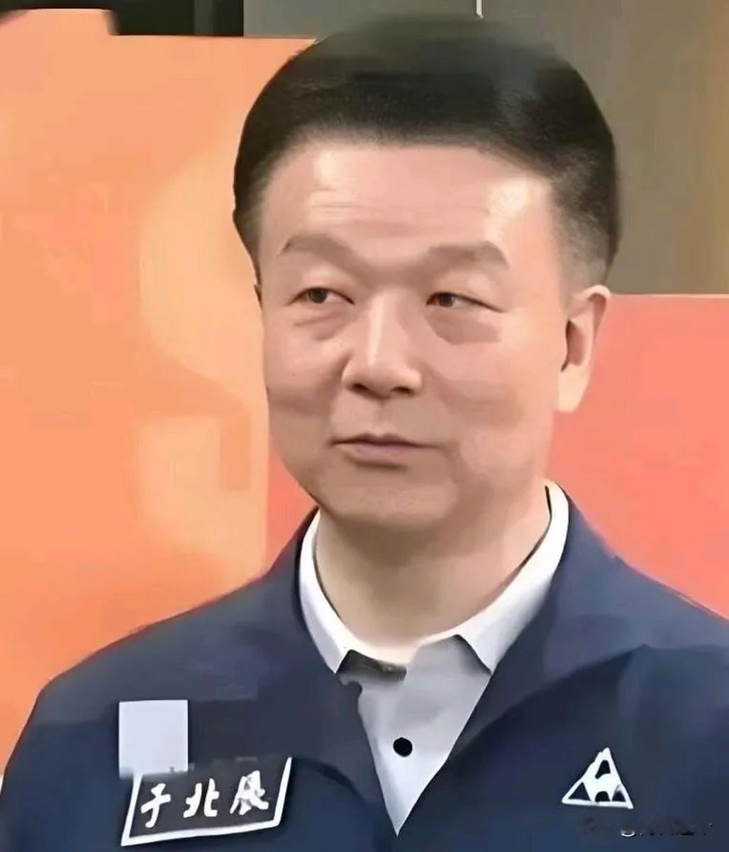 台湾那个“大聪明”于北辰又出新段子了，“雷”出了新高度——大陆无人机再多，管什么