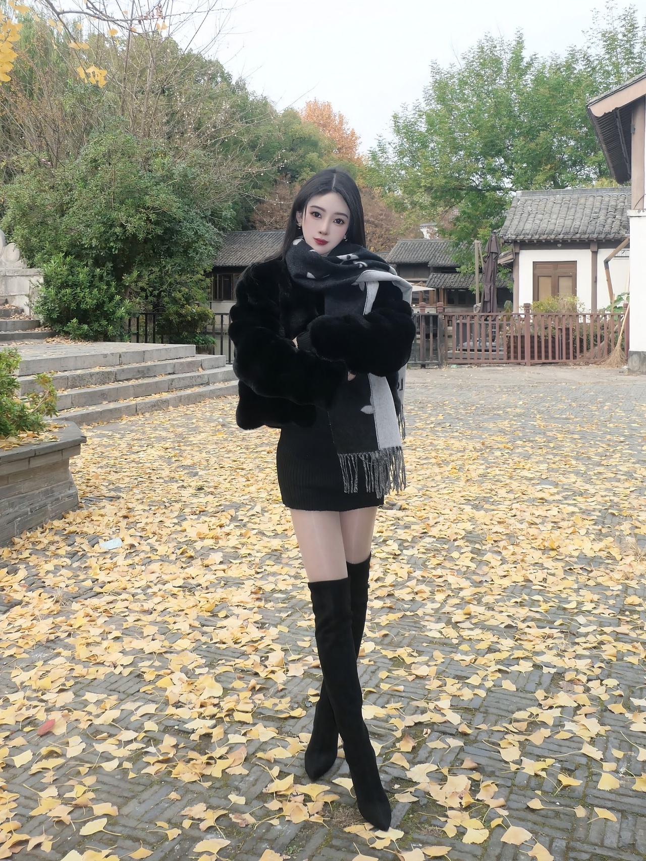 秋冬出街赢麻了！这组“贵气松弛感”穿搭直接抄作业秋冬想穿得好看又不费力？这组