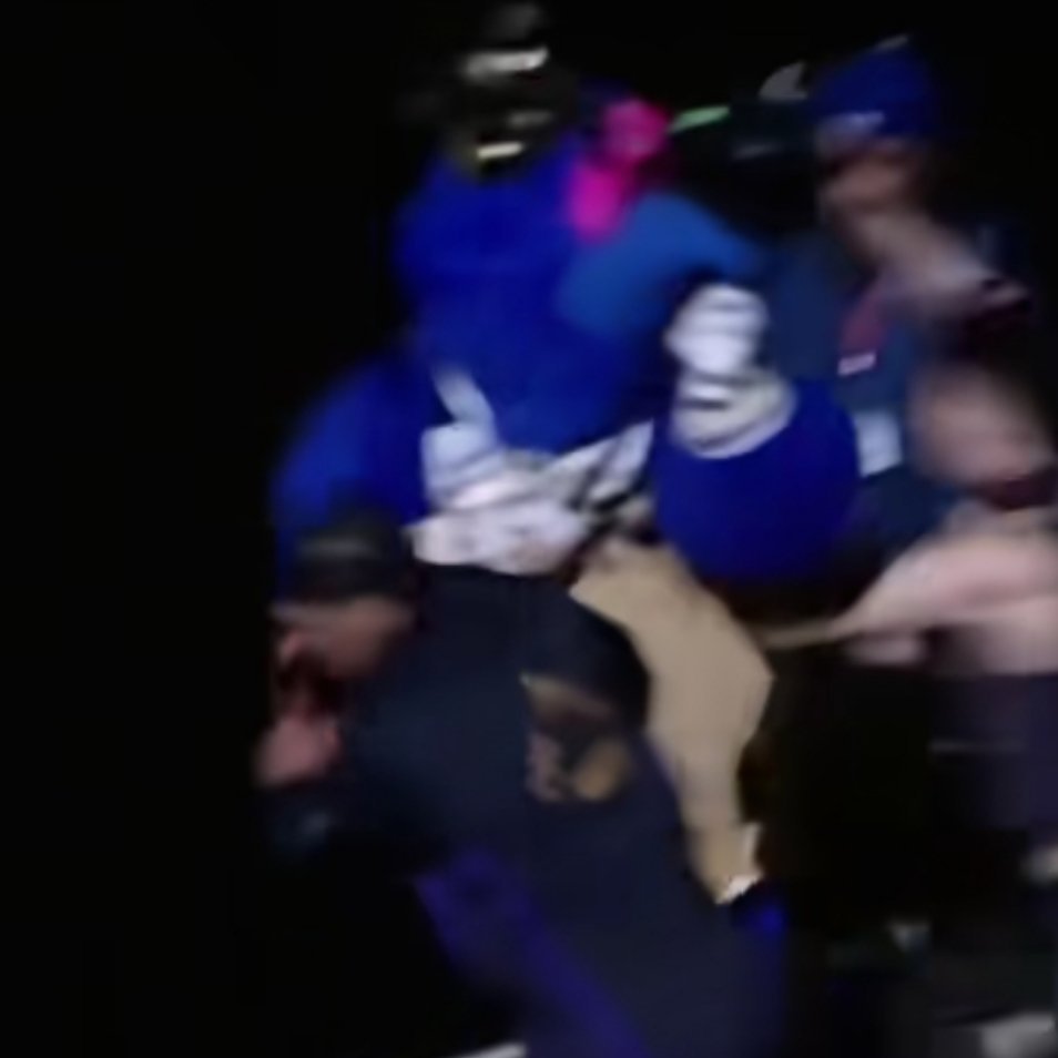 你别管人家是不是想要钱还是咋的你推没推人家吧，推了人家告你没毛病