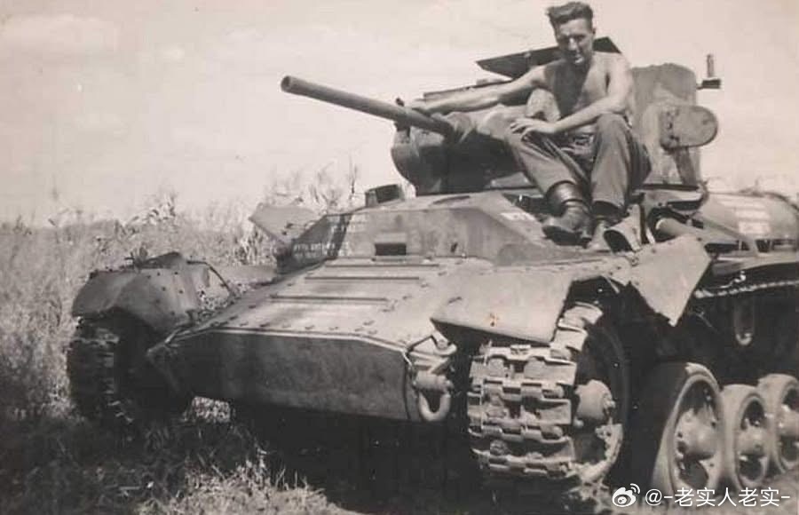 苏军中的英国瓦伦丁步兵坦克。瓦伦丁和丘吉尔是苏联人唯二给予高度评价的英国坦克,苏