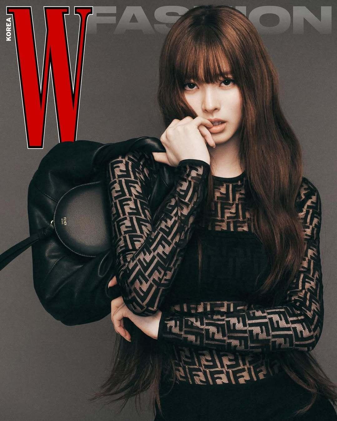 WKoreaFashionDigitalCover2025：Anna