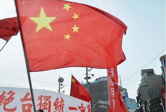 美专家意见出奇统一：一旦中国收复台湾，美国或许只剩一条路可走。对于我国统一台湾这