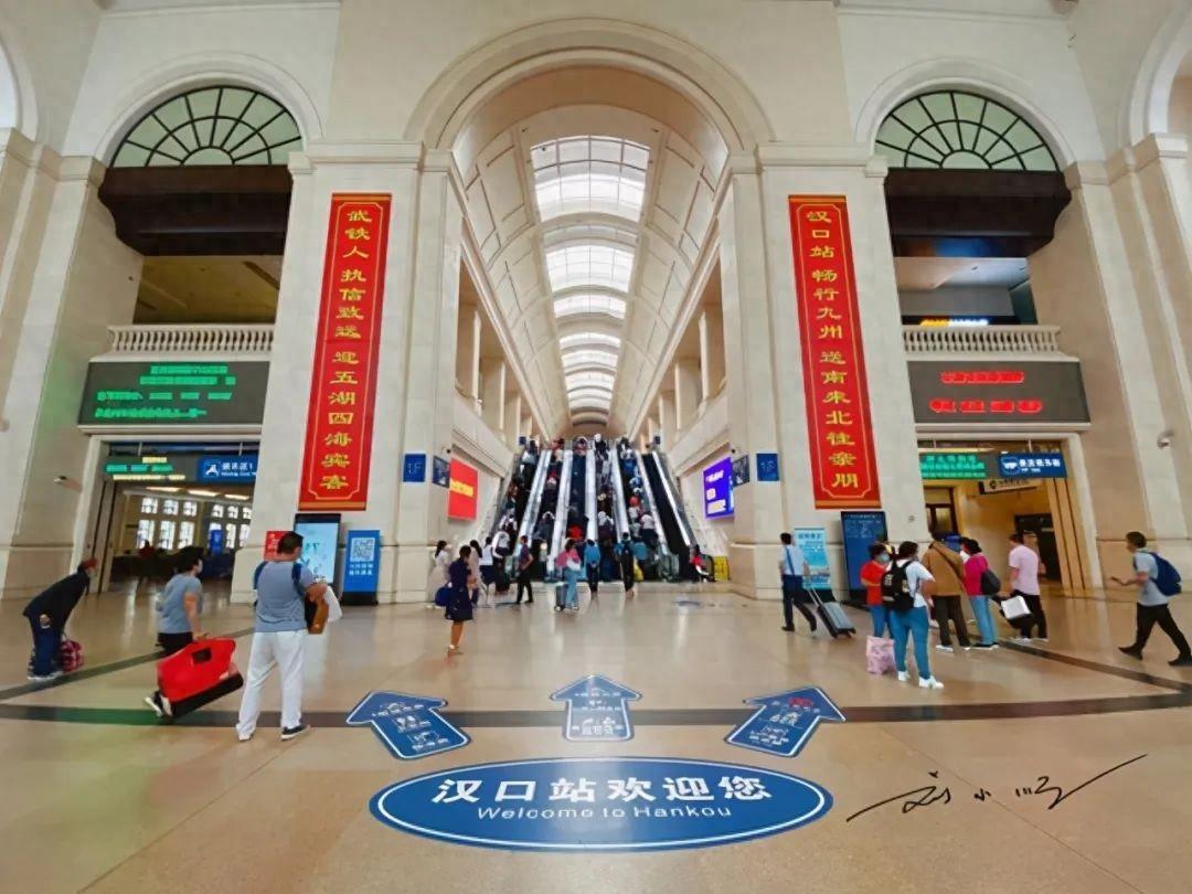 武汉是中国唯一的“散装”省会？由武昌、汉口、汉阳三座历史上独立的都市整合而成，没