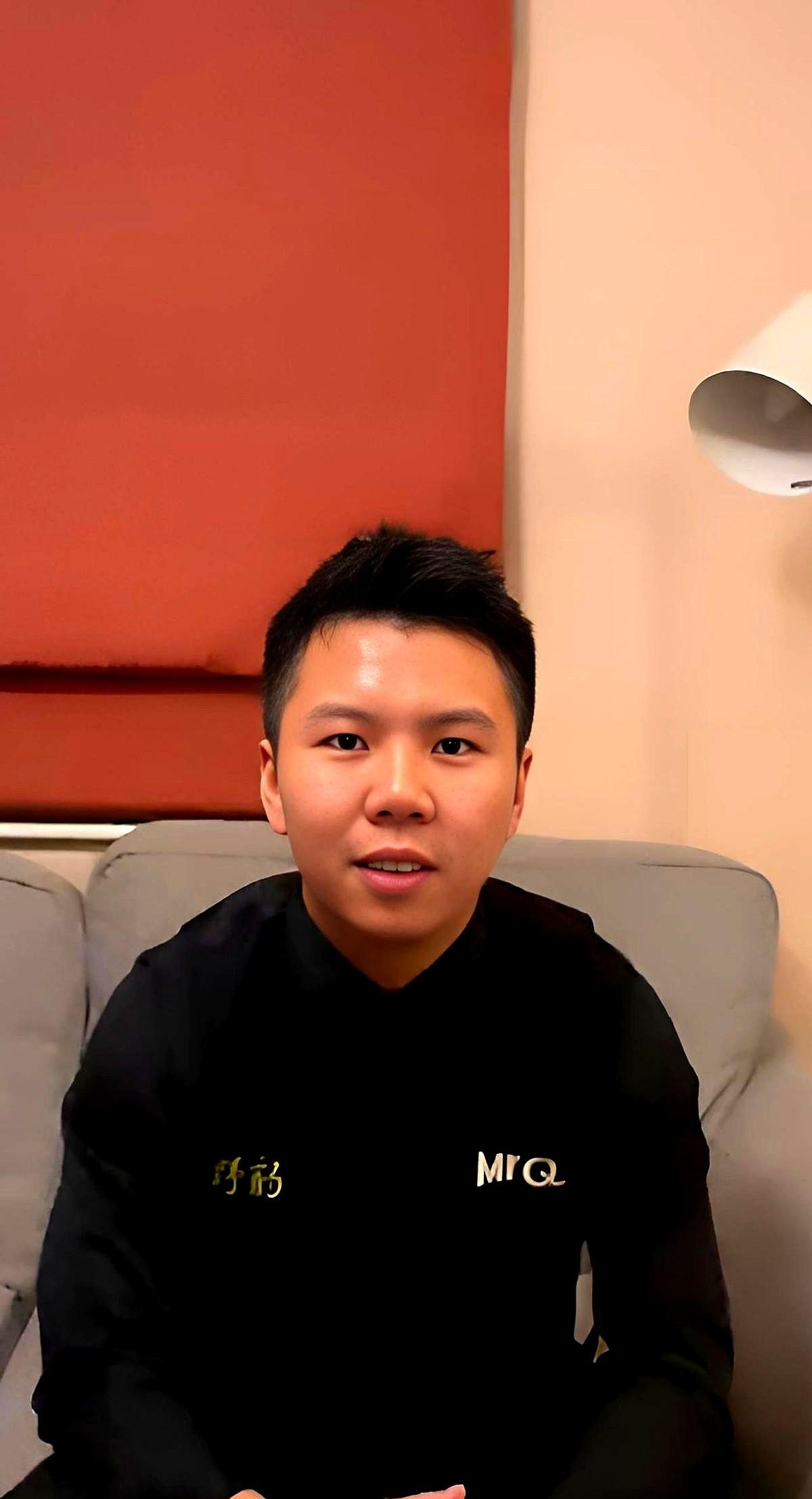 刚刷到斯诺克英锦赛战报，我一下坐直了。不是某场爆冷，是中国选手真猛——九个小伙子