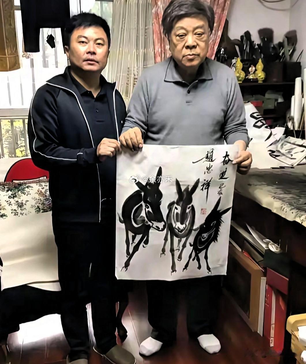 赵忠祥的名画《奋进》，把马画成了驴。友友们说这画的是马还是驴。老照片