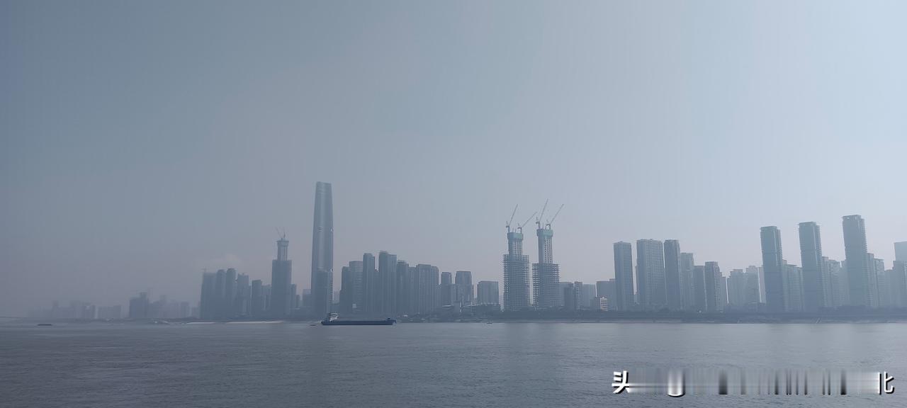 明清中国四大名镇1. 汉口镇（湖北武汉）九省通衢，长江汉江交汇，全国最