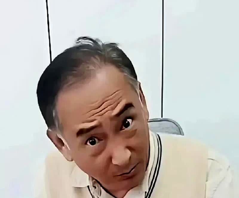 侯耀华被清门徒弟谢雷爆出海河战神杨五叔和泰斗杨少华家里的丑事，他说这爷俩不够揍性