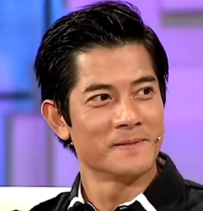 郭富城自爆自己30多岁也发福脸圆圆，胖到肚子都凸出来，演唱会还要有型有体力，就