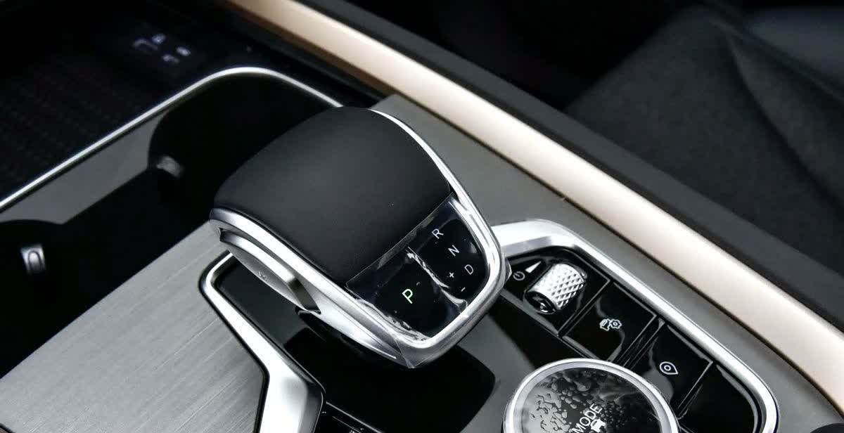 5.69万就能开走一辆SUV，奇瑞这次把价格砍到骨头里，一年卖出近4万台，三个月