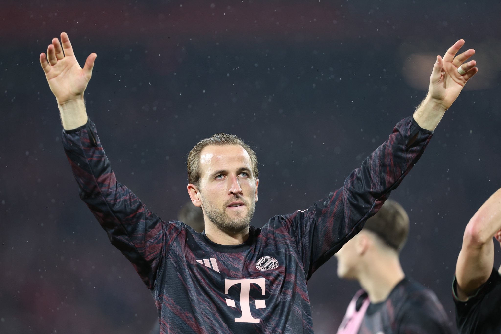 每体: 巴萨高层了解凯恩对加盟西甲持开放态度, 将运作转会