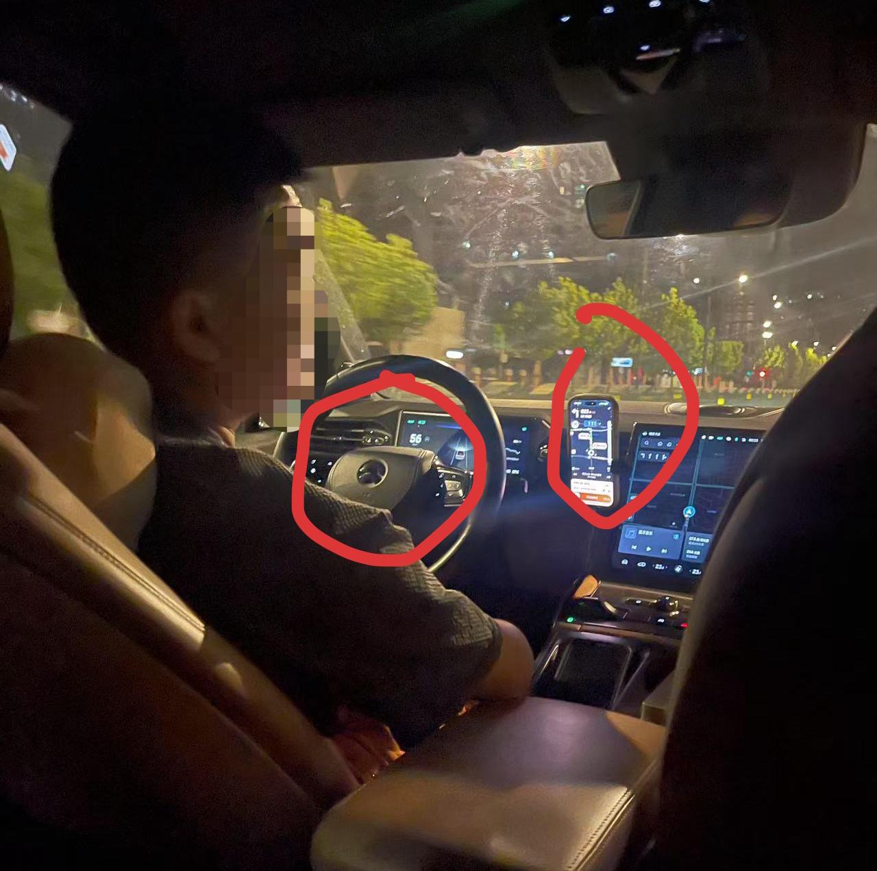 昨天晚上打到了蔚来的网约车，ES6还是很震惊的，蔚来竟然也有网约车了，和司机友好