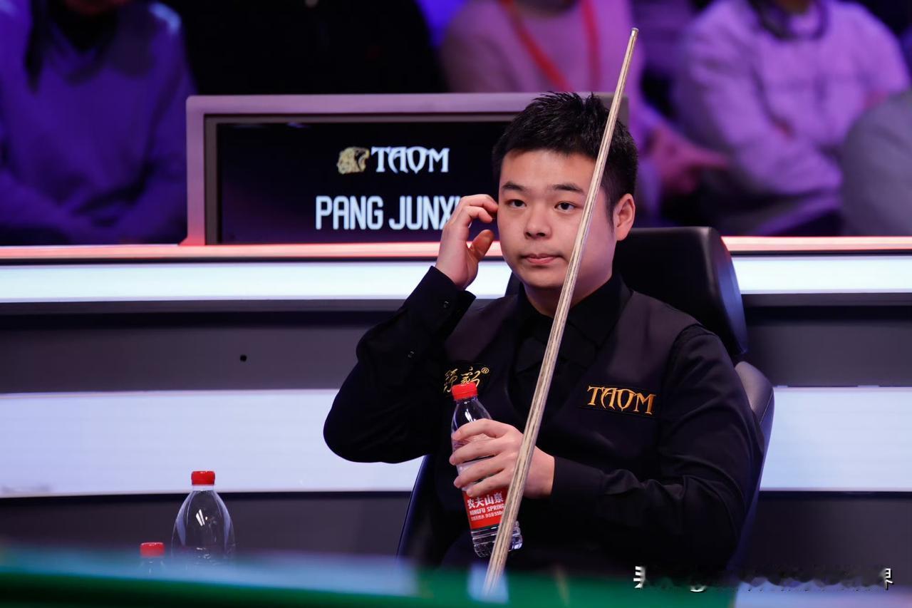 英锦赛：丁俊晖连丢六局！中国球手全部被淘汰，半决赛将上演五虎内战。四强出炉：