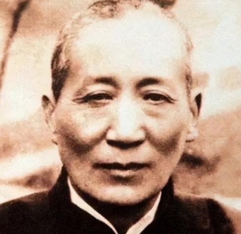 2010年，臭名昭著的大地主刘文彩的后人在故乡发起了一次祭祖活动，并准备了75桌