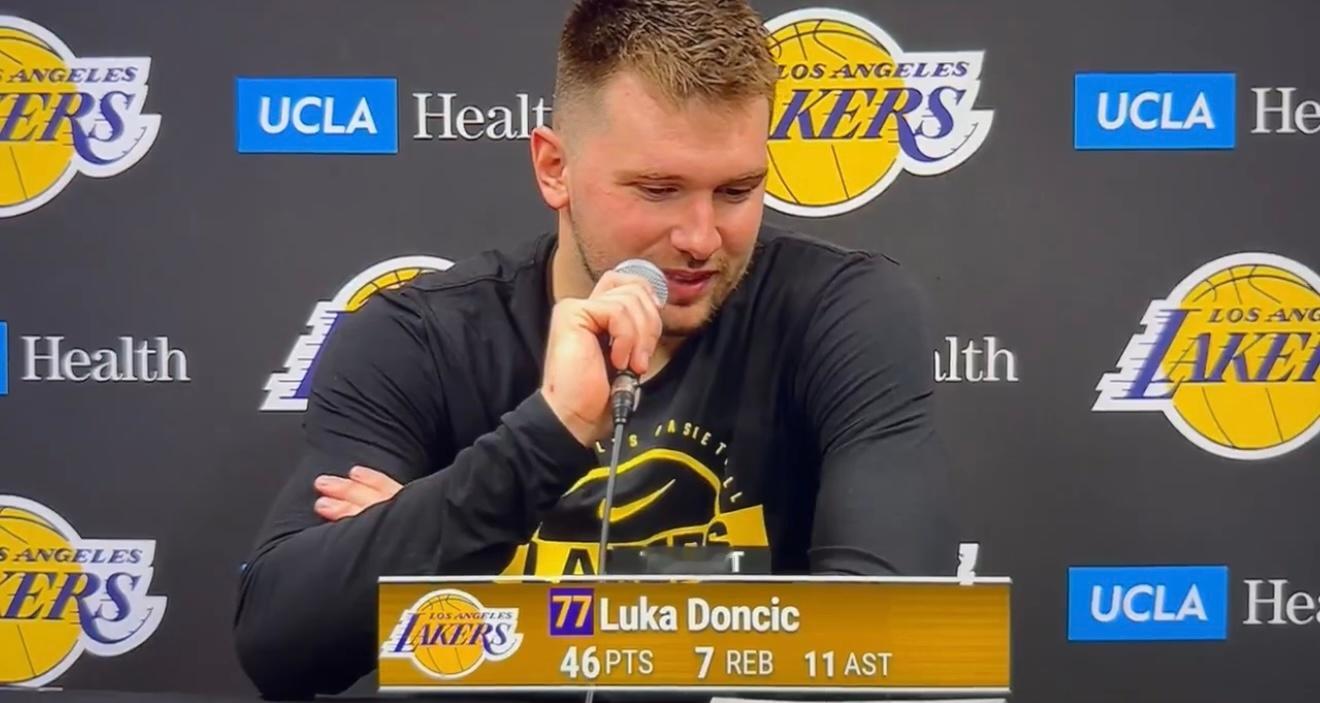 东契奇：“我觉得我就是打得更有侵略性，看防守给我什么机会。我大概猜JJ雷迪克会嫌