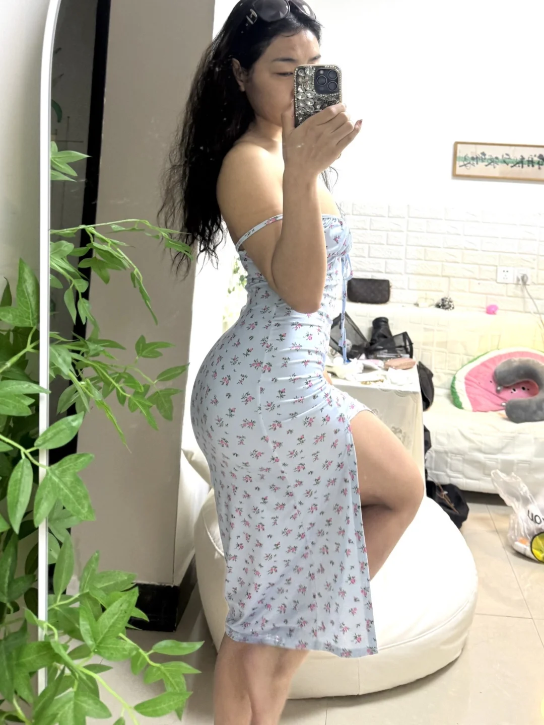 这么穿也太显腰臀比了吧😍