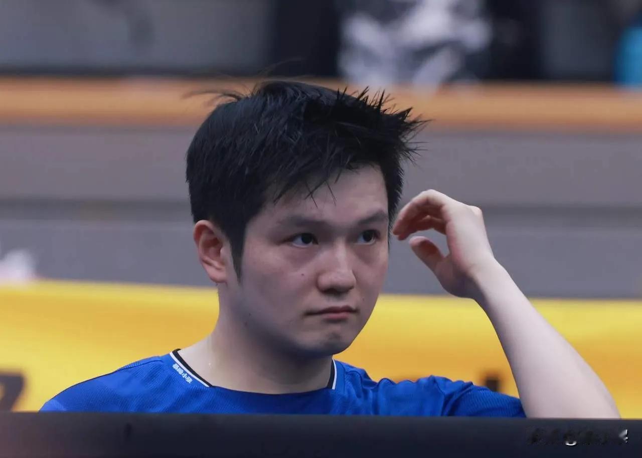 主持人问邓亚萍icon:“你觉得樊振东icon的球技到达了一个怎么样的境界？”邓