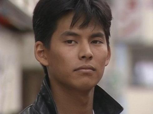 女人都爱的男人，有一个共同特点。不用太复杂，一个词就能说尽。一般人我不告