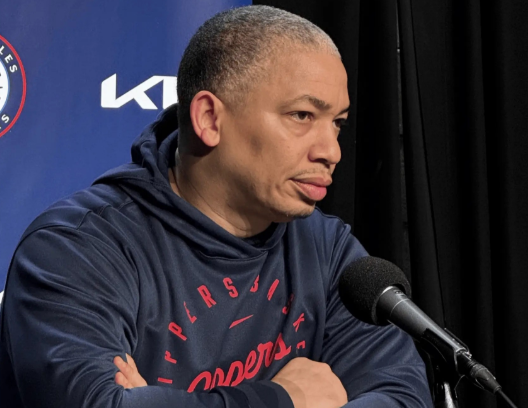 卢问题解决了，快船问题就解决了七成以上先斩鲈鱼，则万事可议。放纵鲈鱼，则快船万