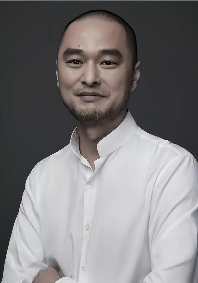 [点赞]“身家上亿”的北京协和医学博士冯唐，再次抛出惊人“言论”，他说：“没事