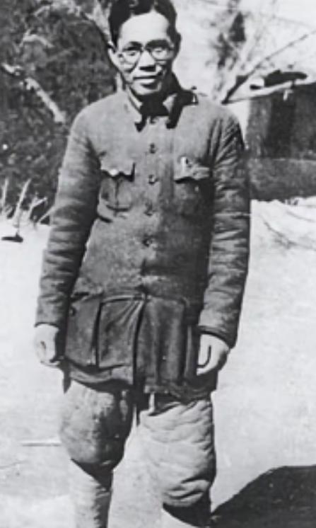 1947年，359旅主任刘亚生被俘，胡宗南叫来女部下：今晚拿下他！然而，这已经不