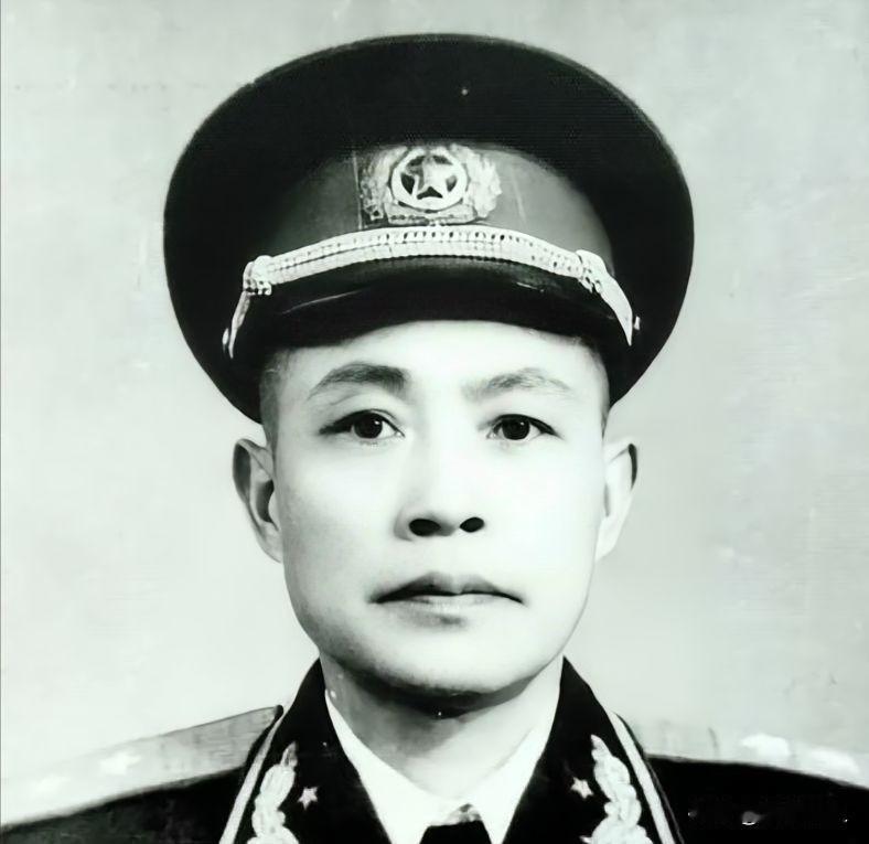 1938年11月，山西五台县。​七百多名日军，杀完村子里的老百姓，抢完粮食，牵