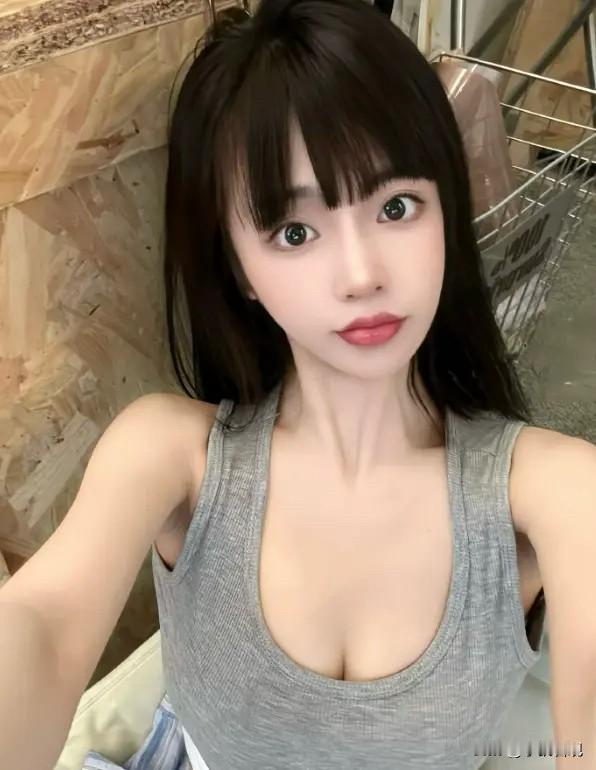 内娱开年大戏！网红深夜“扔炸弹”，林更新鹿晗范丞丞等十多位明星凌晨排队发声明辟谣