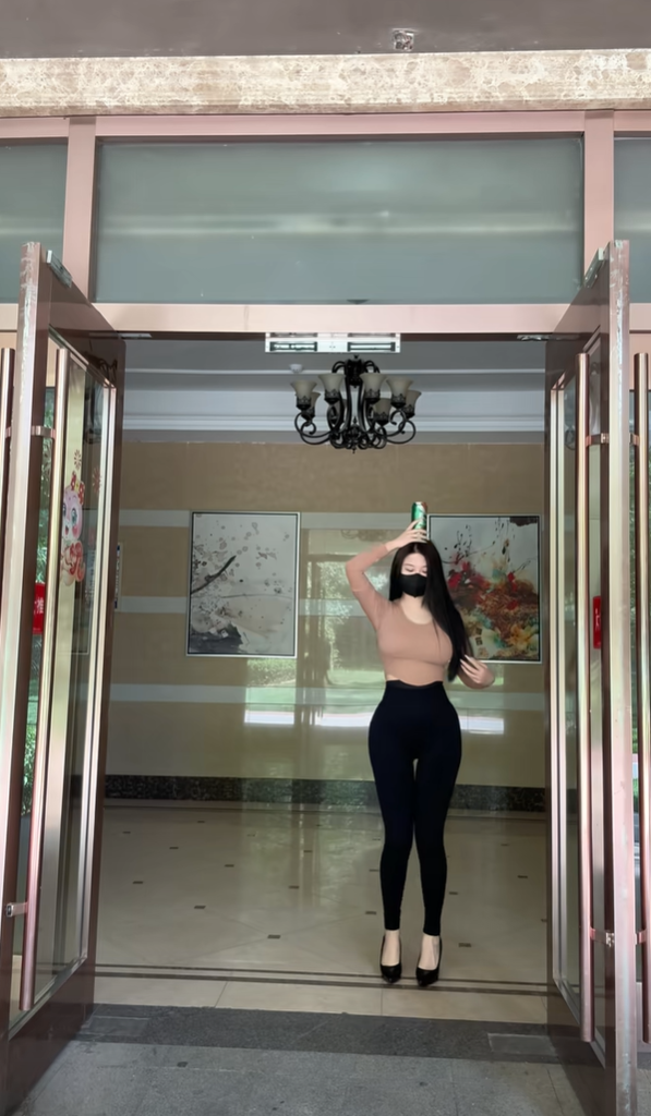 女朋友给我发这个照片是什么意思？？？