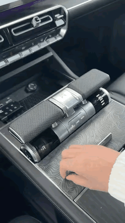 简单的东西复杂化，等他挂上档，我都蹿出两里地了有人能看出来这是哪款车吗？